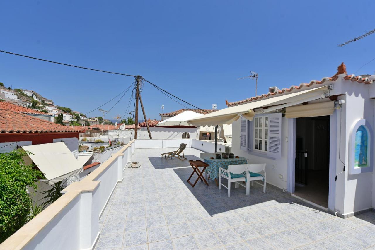 Arco I/ Downtown Rustic Apartment/4 Min From Port Hydra  Bagian luar foto