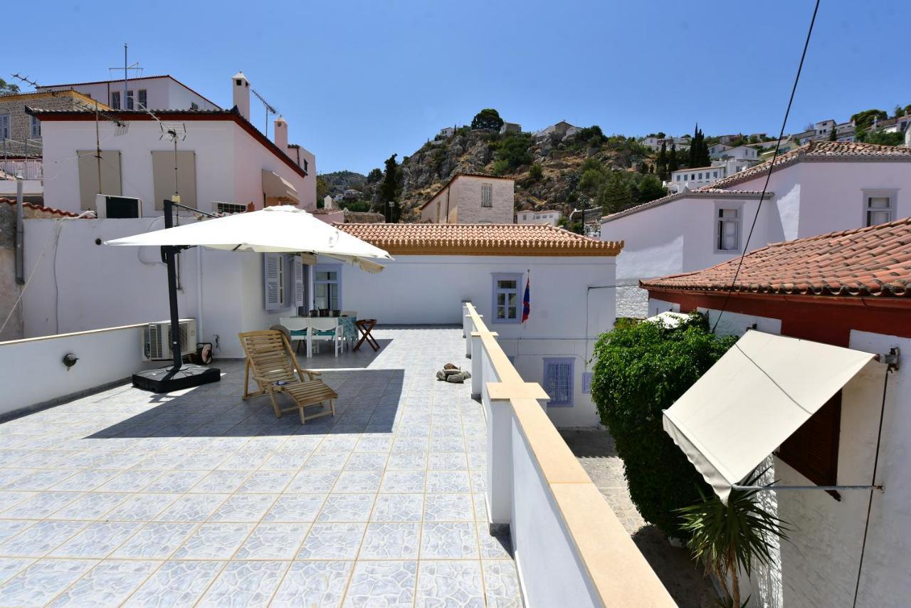 Arco I/ Downtown Rustic Apartment/4 Min From Port Hydra  Bagian luar foto